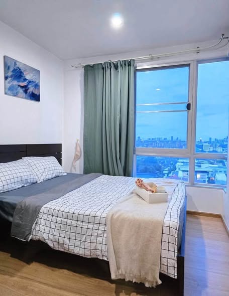 bedroom of THE BASE Sukhumvit 77