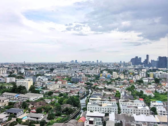 THE BASE Sukhumvit 77