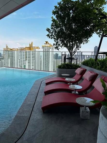 pool of The Base Urban Rama9