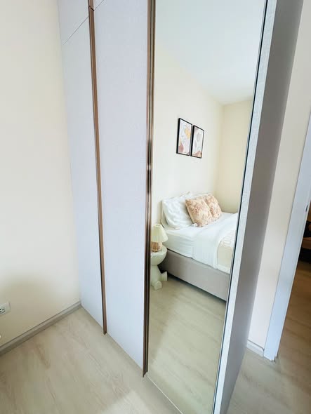 bedroom and room interior and bathroom of The Belgravia @ Ratchada 17