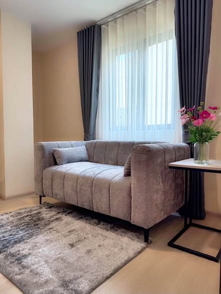 living room and bedroom of The Belgravia @ Ratchada17 (Sale Office)