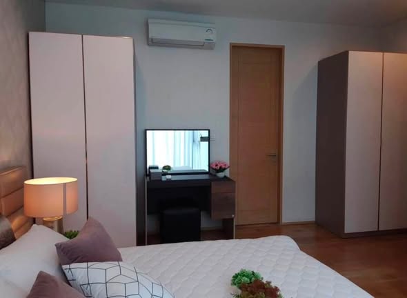bedroom and room interior of The Breeze Naradhiwas