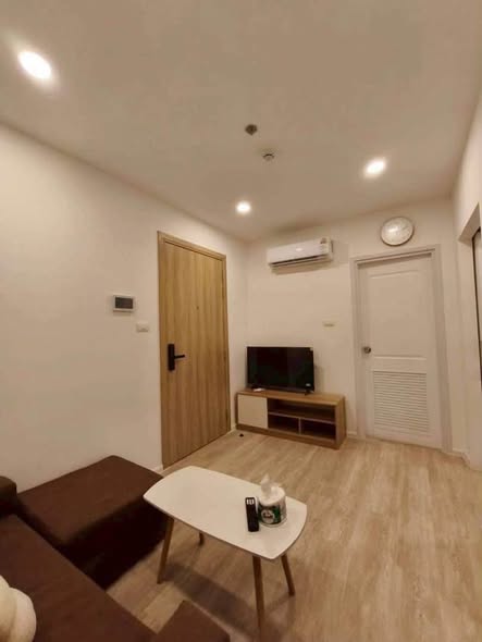 bedroom and living room and room interior of The Clev Riverline Chaophraya – Wong Sawang