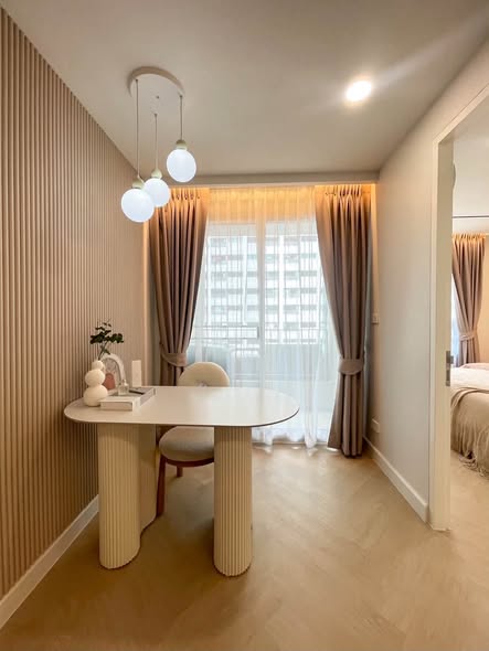 bedroom of The Clover