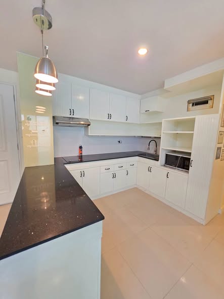 kitchen of The Clover