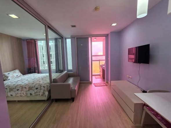 bedroom of The Colory Vivid Condominium
