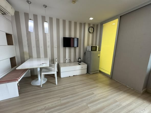bedroom of The Colory Vivid Condominium