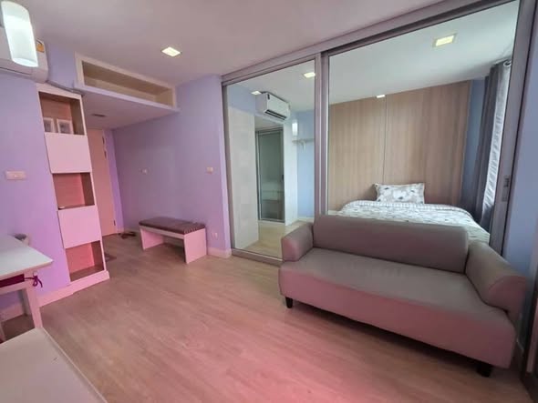 bedroom of The Colory Vivid Condominium