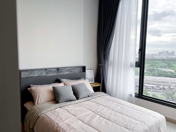 bedroom of The Crest Park Residences