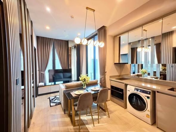 The Crest Park Residences