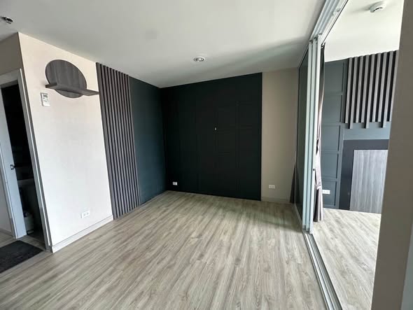 room interior of The Crystal Bliss Condo @Rattabathibet