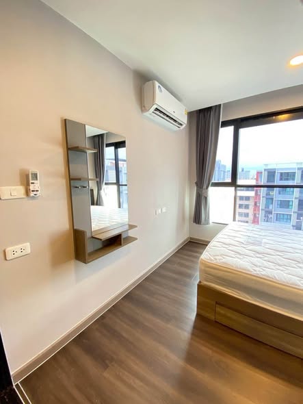 bedroom of The Cube Loft Srinakarin