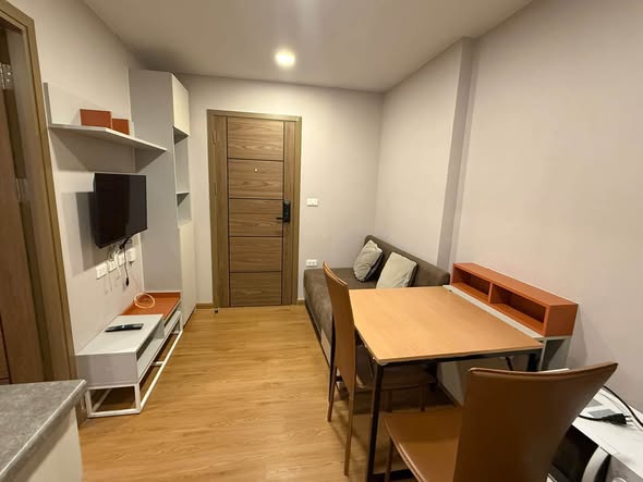 room interior of The Cube Loft Srinakarin
