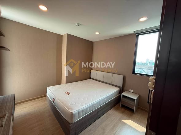 bedroom of The Cube Urban Sathon – Chan