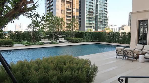 pool of The Diplomat 39
