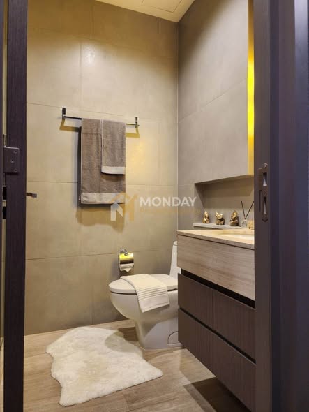 bathroom of The Diplomat Sathorn