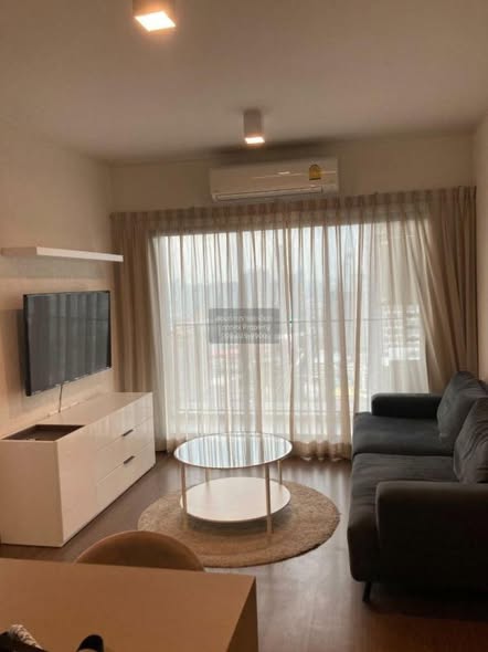 bedroom of The Edge Sukhumvit 23