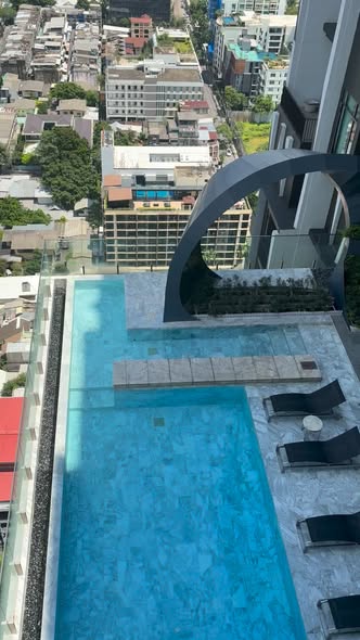 The Edge Sukhumvit 23
