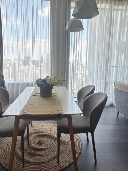 room interior of The Edge Sukhumvit 23