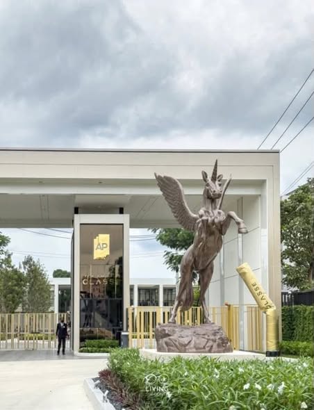 The Eight Chatuchak Ratchada Private Luxury Home