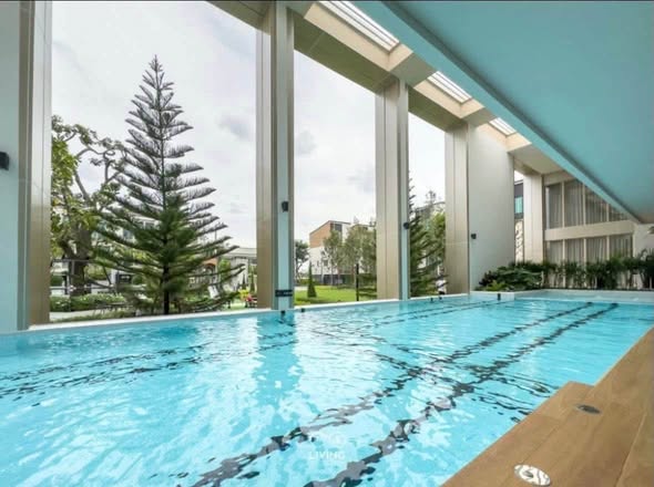 pool and room interior of The Eight Chatuchak Ratchada Private Luxury Home