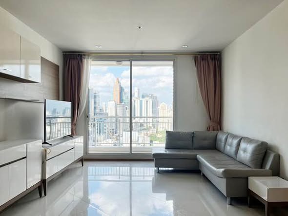 bedroom and living room of THE EMPIRE PLACE SATHON
