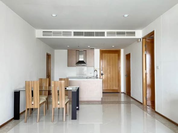THE EMPIRE PLACE SATHON
