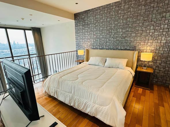 bedroom of The Emporio Place