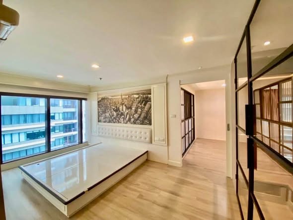 living room and bedroom and room interior of The Emporio Place
