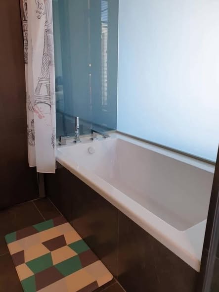 bathroom of THE ESSE at SINGHA COMPLEX
