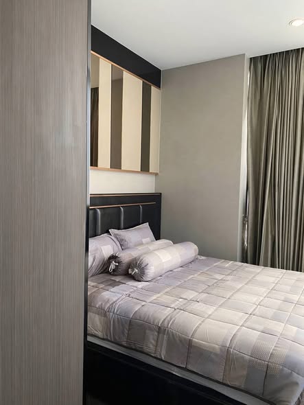 bedroom and room interior of THE ESSE Sukhumvit 36
