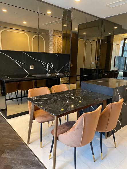room interior and kitchen of THE ESSE Sukhumvit 36