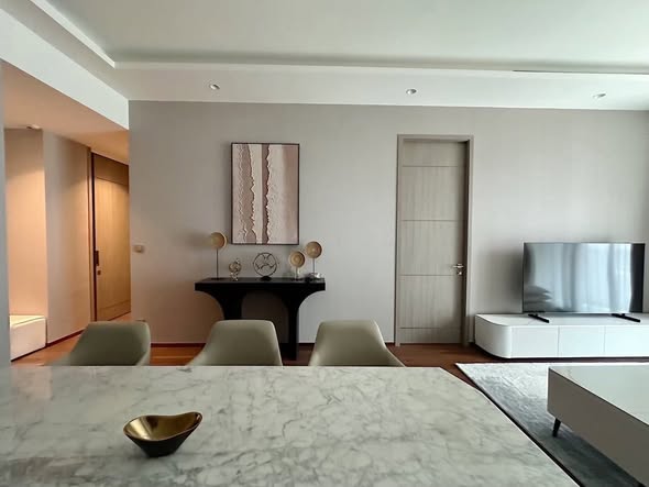 room interior of The Estelle Phrom Phong