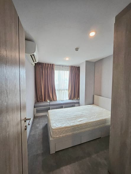 bedroom of The Excel Hideaway Sukhumvit 50