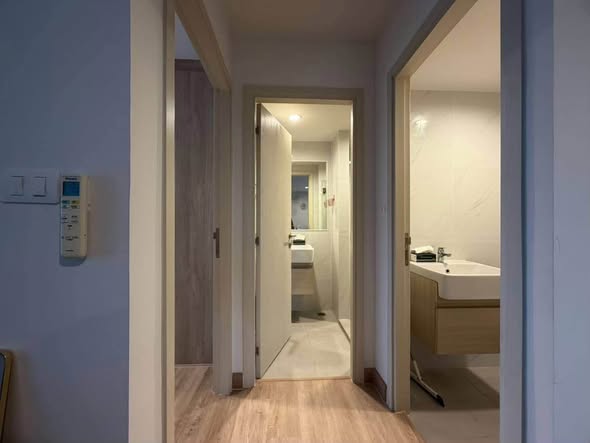 room interior of The Excel Hideaway Sukhumvit 50