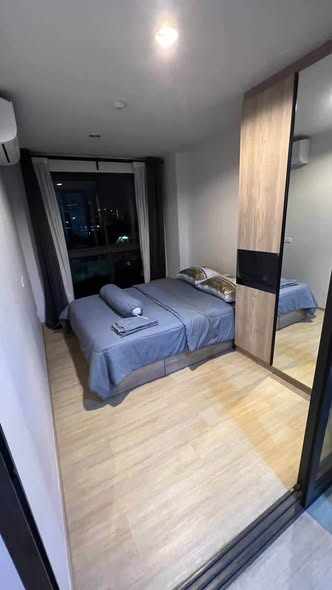 bedroom and room interior of The Excel Hideaway Sukhumvit 71