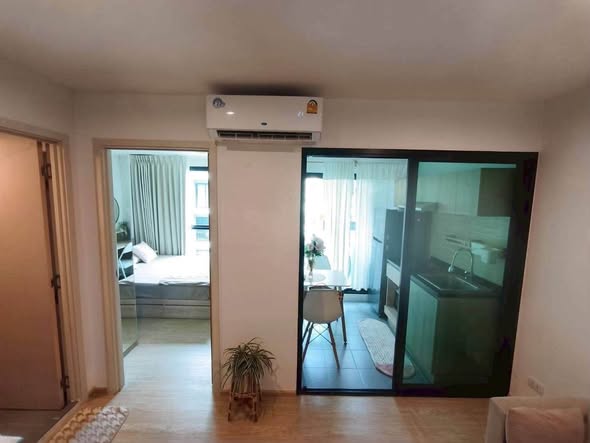 room interior of The Excel Ratchada 18
