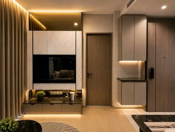 bedroom and living room and bathroom of THE EXTRO Phayathai-Rangnam