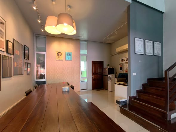 The Front HomeOffice