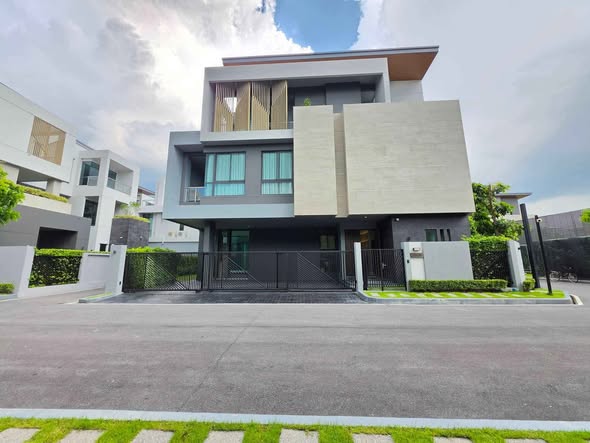 The Gentry Phatthanakan 2 เดอะ เจนทริ พัฒนาการ 2