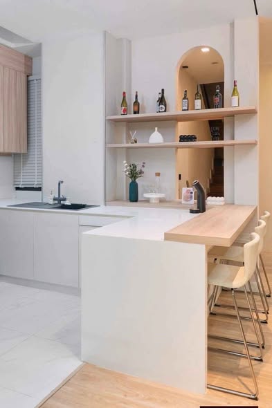 bathroom and kitchen of เดอะ เจนทริ สุขุมวิท (THE GENTRY SUKHUMVIT 101)