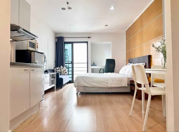 bedroom of The Grand