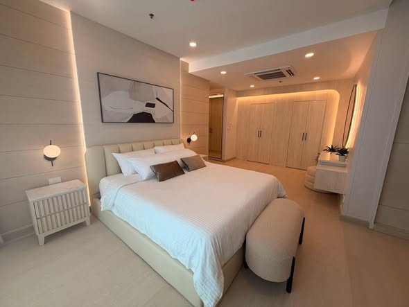 bedroom of The Height