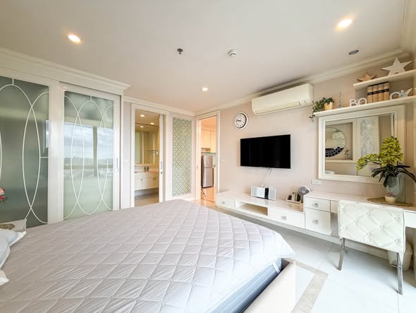 bedroom of The Issara Ladprao