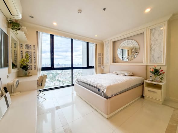 bedroom of The Issara Ladprao