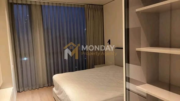 bedroom of The Issara Sathorn (ดิ อิสสระ สาทร)