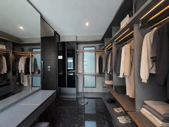 bedroom of The Landmark เอกมัย รามอินทรา