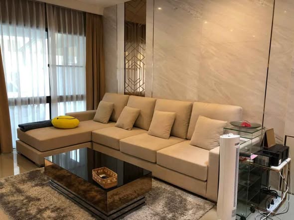 living room of The Landmark เอกมัย รามอินทรา