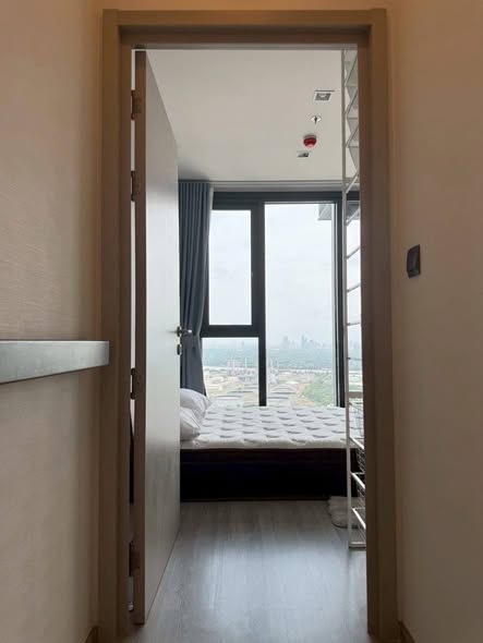 bedroom and room interior of THE LINE Sukhumvit 101