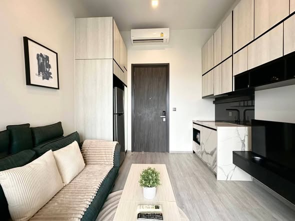 living room and room interior of THE LINE Sukhumvit 101
